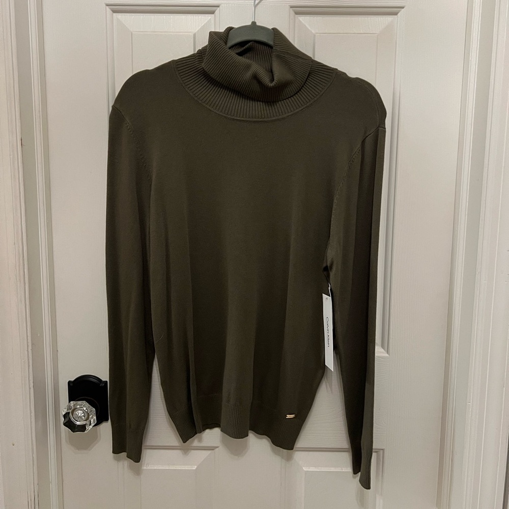 Calvin Klein light weight turtleneck